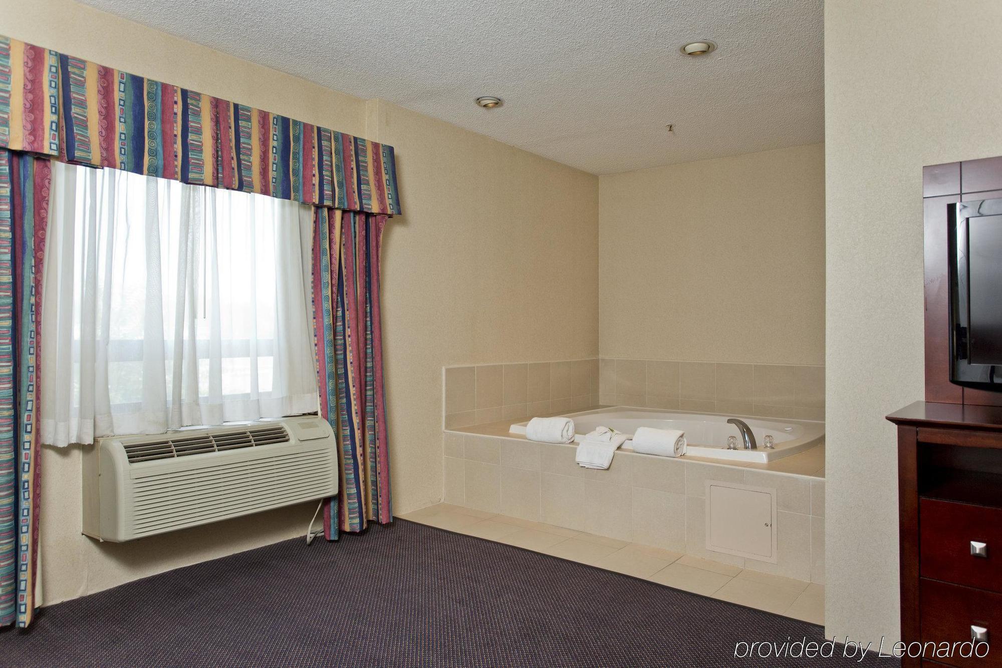Holiday Inn Express Stephens City By Ihg Экстерьер фото